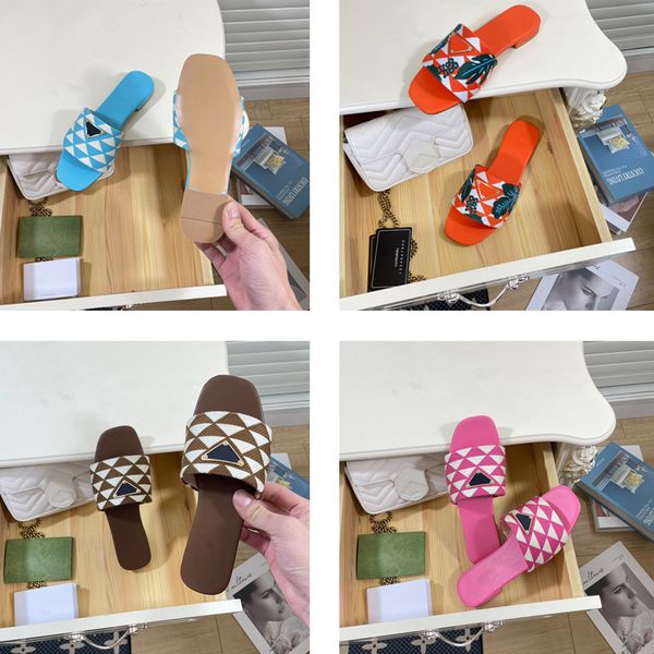 2023 with box embroidered fabric slides slippers black beige embroidery mules womens home flip flops casual sandals summer flat slide rubber
2023 with box embroidered fabric slides slippers black beige embroidery mules womens home flip flops casual sandals summer flat slide rubber