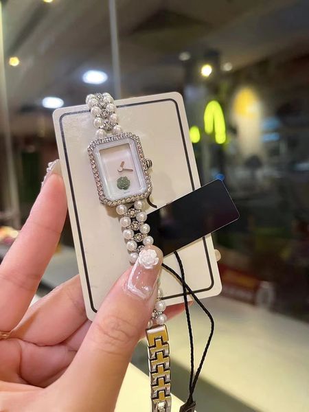 luxury high-end new pearl bracelet women watch series imported japanese movement size20cm, Slivery;golden
luxury high-end new pearl bracelet women watch series imported japanese movement size20cm, Slivery;golden