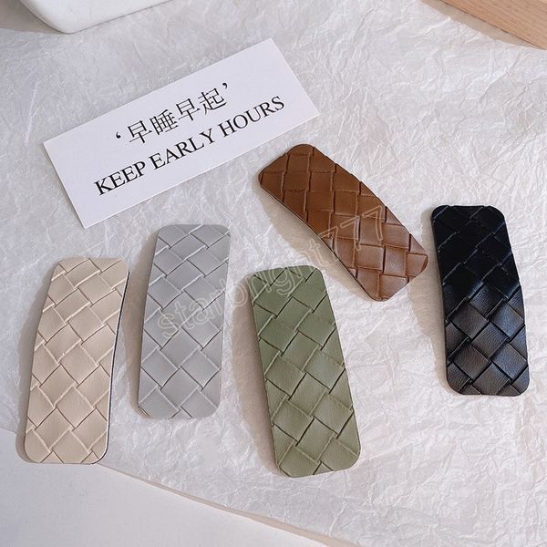 fashion hair clip pu weave barrette colorful solid color women hairclip girl hair accessories, Slivery;white
fashion hair clip pu weave barrette colorful solid color women hairclip girl hair accessories, Slivery;white