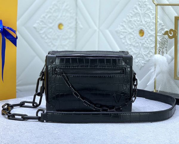designer womens shoulder bag luxury mini soft trunk chain bags leather fashion handbags flower letter crossbody ladies crocodile stripe make
designer womens shoulder bag luxury mini soft trunk chain bags leather fashion handbags flower letter crossbody ladies crocodile stripe make