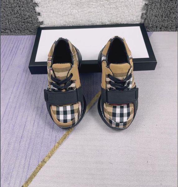 children designer baby shoes for boys girls fashion stripe embroidery pattern bracelet comfortable kids genuine leather casual sneakers, Black
children designer baby shoes for boys girls fashion stripe embroidery pattern bracelet comfortable kids genuine leather casual sneakers, Black