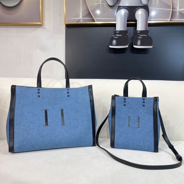 large capacity canvas totes bag women designer handbags men cross body shoulder bags real leather handle fashion letter adjustable stripes w
large capacity canvas totes bag women designer handbags men cross body shoulder bags real leather handle fashion letter adjustable stripes w