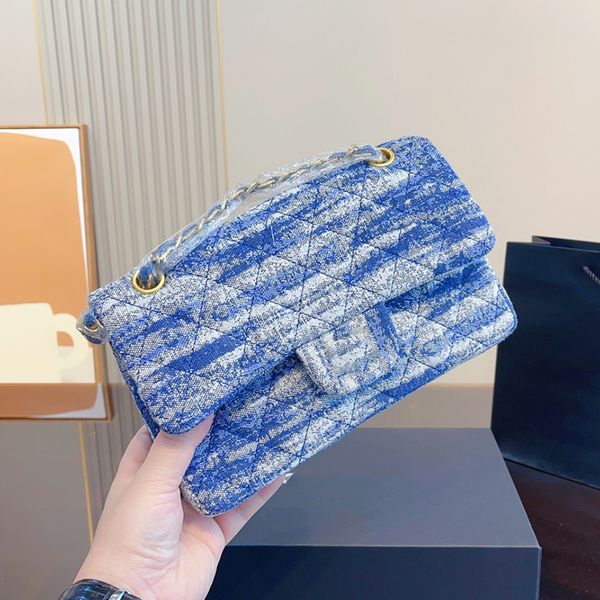 luxury designer denim cowboy shoulder bags classic double flap quilted handbags ghw crossbody shoulder purse multi pochette sky trend outdoo
luxury designer denim cowboy shoulder bags classic double flap quilted handbags ghw crossbody shoulder purse multi pochette sky trend outdoo