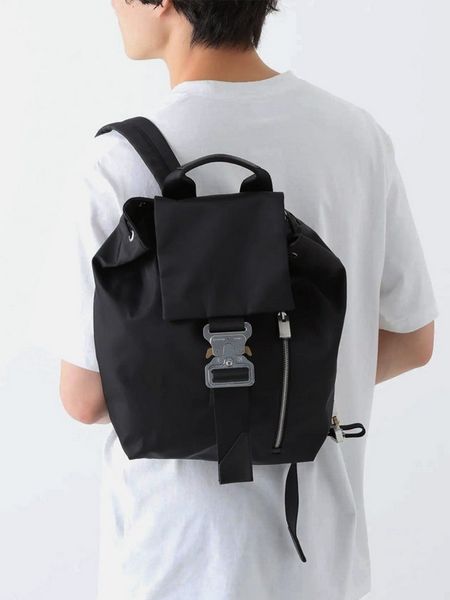 1017 alyx 9sm backpack tank nylon men's shoulder bag backpack hip hop travel handbag fashion rucksack bags men women boy grils canvas w
1017 alyx 9sm backpack tank nylon men's shoulder bag backpack hip hop travel handbag fashion rucksack bags men women boy grils canvas w