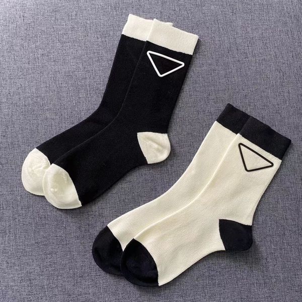 2023 designer men and women socks brands luxury sports winter letter knit sock hosiery cotton 4pcs/lot with box a1, Black
2023 designer men and women socks brands luxury sports winter letter knit sock hosiery cotton 4pcs/lot with box a1, Black