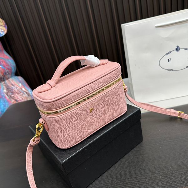Designers Cosmetic Bags Nice Series Women Shoulder Bags Fashion Makeup Toiletry Bag Crossbody Lady Handbags, L brown
Designers Cosmetic Bags Nice Series Women Shoulder Bags Fashion Makeup Toiletry Bag Crossbody Lady Handbags, L brown