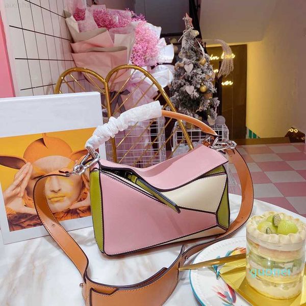 2021 designer crossbody shoulder bag tote handbags mini bags ladies totes handbag genuine leather different colors evening party
2021 designer crossbody shoulder bag tote handbags mini bags ladies totes handbag genuine leather different colors evening party