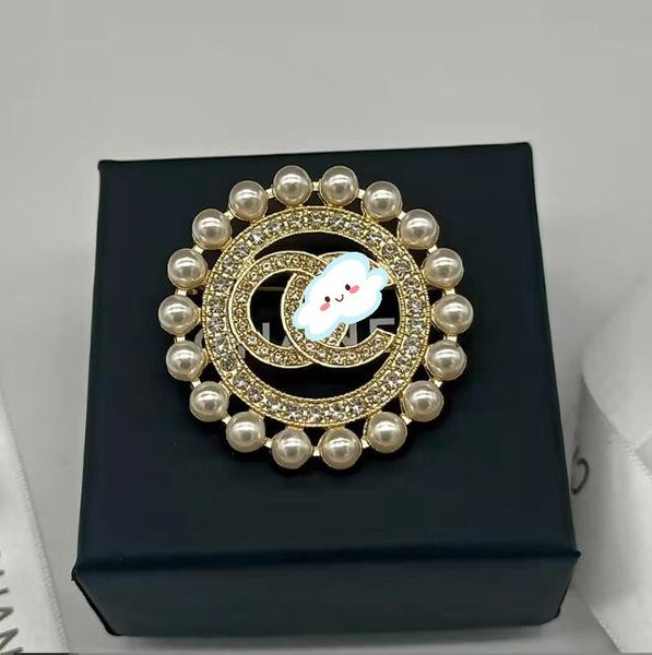 luxury women men designer brand letter brooches 18k gold plated inlay crystal rhinestone jewelry brooch tassels pearl pin marry christmas pa, Gray
luxury women men designer brand letter brooches 18k gold plated inlay crystal rhinestone jewelry brooch tassels pearl pin marry christmas pa, Gray