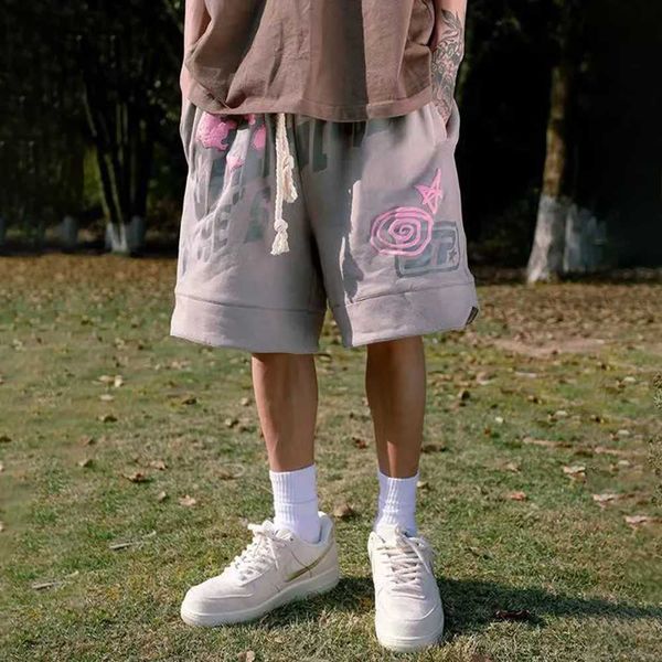 men's shorts american retro print design sweatpants street sports loose trendy drawstring tide brand hip-hop y2k trousers, White;black
men's shorts american retro print design sweatpants street sports loose trendy drawstring tide brand hip-hop y2k trousers, White;black
