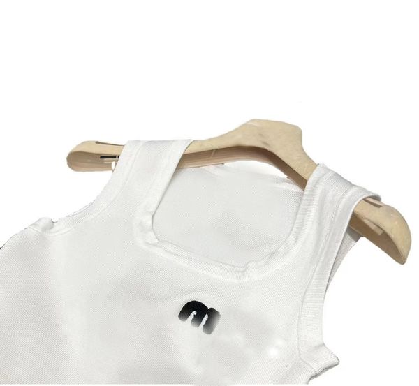 2023womens tanks ostrich hair knitted vest t shirts for women embroidery letter sleeveless knitting hoodie ladies tees, White
2023womens tanks ostrich hair knitted vest t shirts for women embroidery letter sleeveless knitting hoodie ladies tees, White