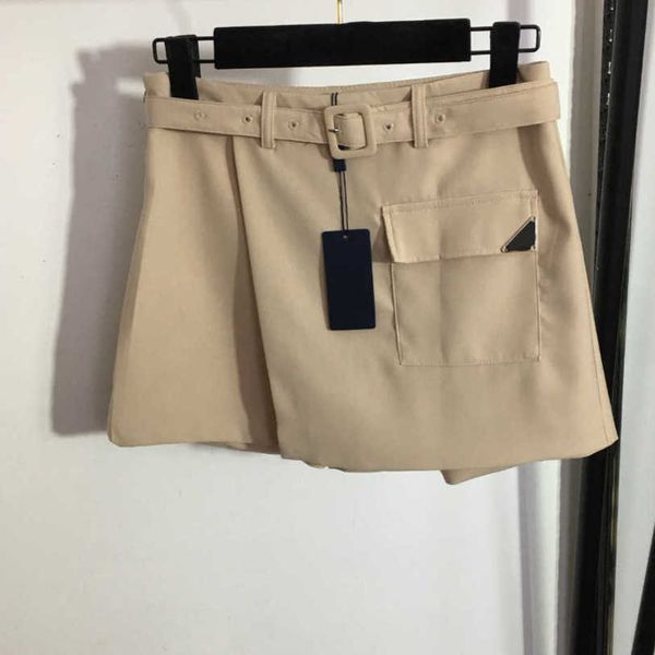 23ss womens designer clothing womens shorts letter logo pocket belt gathered waist a-line shorts half skirt cropped skirt women clothes a1, White;black
23ss womens designer clothing womens shorts letter logo pocket belt gathered waist a-line shorts half skirt cropped skirt women clothes a1, White;black