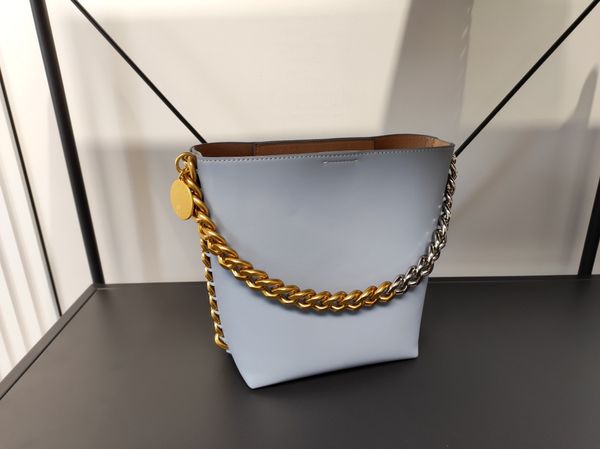 2023 designer handbag shoulder chain bag clutch flap totes bags check velour thread purse double letters solid hasp waist square stripes a l
2023 designer handbag shoulder chain bag clutch flap totes bags check velour thread purse double letters solid hasp waist square stripes a l