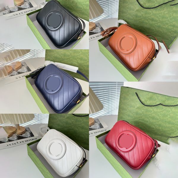classic designer burst fire classic handbag ladies single shoulder body high-end star internet red the same style casual fashion everything
classic designer burst fire classic handbag ladies single shoulder body high-end star internet red the same style casual fashion everything
