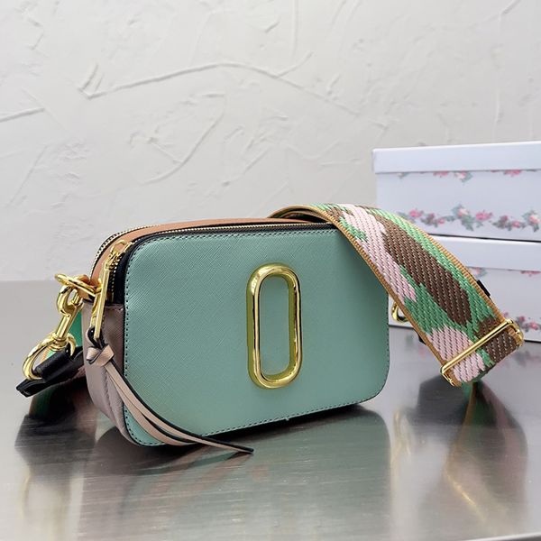 totes handbag designer bag women shoulder crossbody bag fashion zipper camera purse luxurys tote bags classic gold logo wallet designers
totes handbag designer bag women shoulder crossbody bag fashion zipper camera purse luxurys tote bags classic gold logo wallet designers