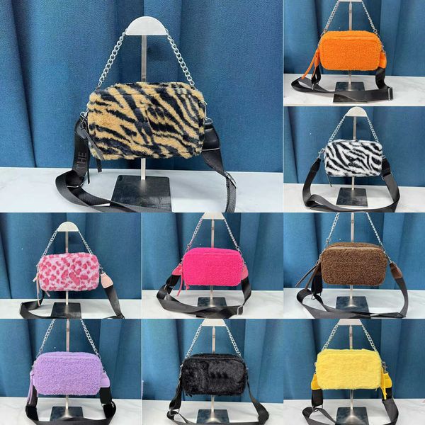 designer bags women fur chain luxurys handbags winter plush camera shoulder bag luxurys crossbody purse 221029
designer bags women fur chain luxurys handbags winter plush camera shoulder bag luxurys crossbody purse 221029