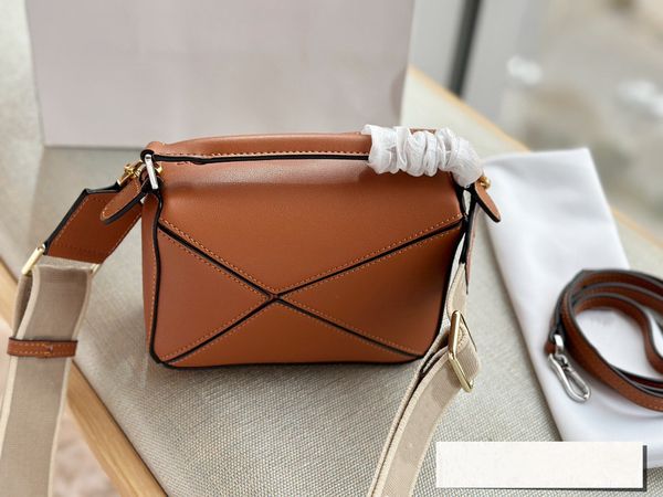 fashion makeup bag shoulder bag puzzle large capacity zipper opening leather bag body linen adjustable shoulder strap vacation casual crossb
fashion makeup bag shoulder bag puzzle large capacity zipper opening leather bag body linen adjustable shoulder strap vacation casual crossb