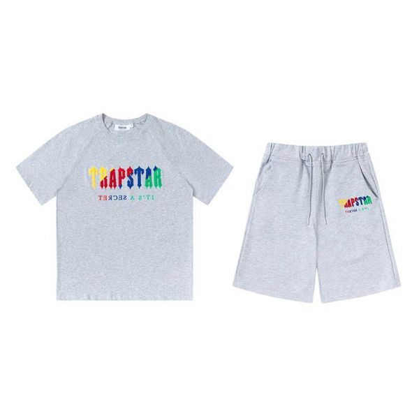men's t-shirts trapstar t shirt designer shirts print letter luxury blacks and white grey rainbow color summer sports fashion cotton co, Gray
men's t-shirts trapstar t shirt designer shirts print letter luxury blacks and white grey rainbow color summer sports fashion cotton co, Gray