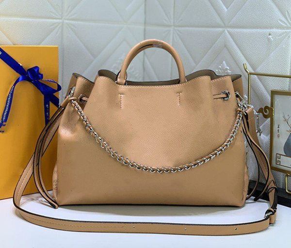 mt luxury designer totes leather bella tote bags fashion classic handbags for women purse crossbody hand pouch chain wallet woman shopping s
mt luxury designer totes leather bella tote bags fashion classic handbags for women purse crossbody hand pouch chain wallet woman shopping s