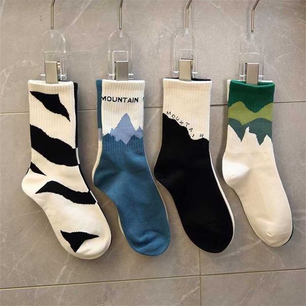 men and women couples socks fashion trend black and white contrast snowy mountain ink painting for leisure sports sock
men and women couples socks fashion trend black and white contrast snowy mountain ink painting for leisure sports sock