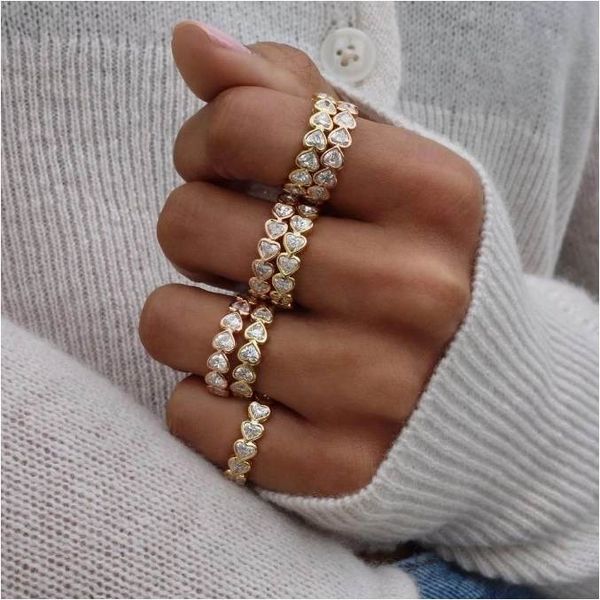 gold plated classic fashion heart ring for girlfriend lover micro pave clear cz sparking engagement band finger ring, Golden;silver
gold plated classic fashion heart ring for girlfriend lover micro pave clear cz sparking engagement band finger ring, Golden;silver