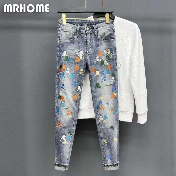 men's jeans pants skull head embroidery design small foot slim blue jeans hip-hop streetwear fashionable brand casual trousers male clo
men's jeans pants skull head embroidery design small foot slim blue jeans hip-hop streetwear fashionable brand casual trousers male clo