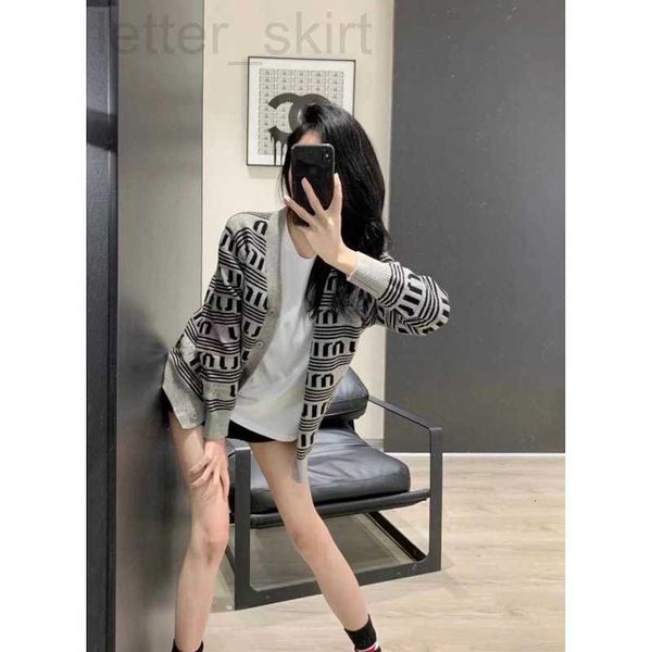 two piece dress designer coat women's spring new style small fragrant high grade fashion fried street korean chic miu knitted cardigan, White
two piece dress designer coat women's spring new style small fragrant high grade fashion fried street korean chic miu knitted cardigan, White