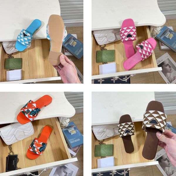 2023 with box embroidered fabric slides slippers black beige embroidery mules womens home flip flops casual sandals summer flat slide rubber
2023 with box embroidered fabric slides slippers black beige embroidery mules womens home flip flops casual sandals summer flat slide rubber