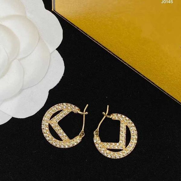 designer earring classic gold earring women couple stainless steel diamonds stud designers jewelry gifts woman accessories wholesale, Golden;silver
designer earring classic gold earring women couple stainless steel diamonds stud designers jewelry gifts woman accessories wholesale, Golden;silver