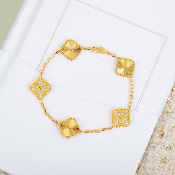 woman luxury chain bracelets four leaf clover designer van fashion classics jewelry women brand trend charm bracelet er3df, Black
woman luxury chain bracelets four leaf clover designer van fashion classics jewelry women brand trend charm bracelet er3df, Black