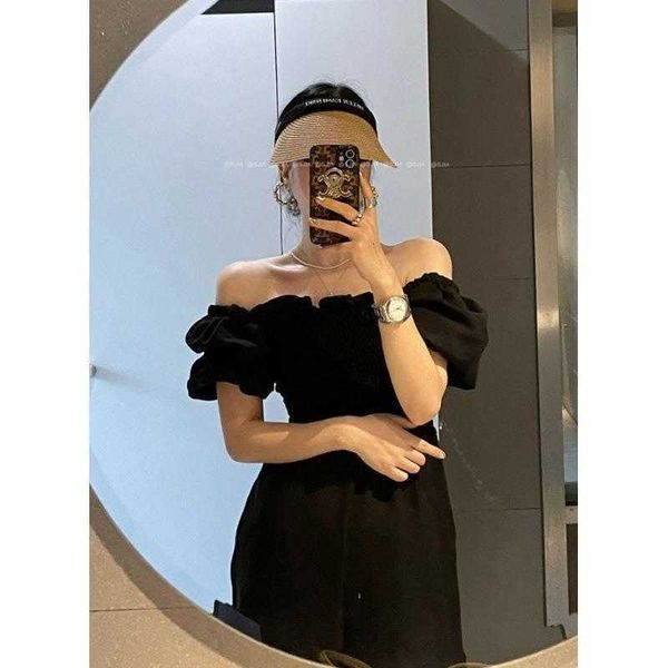 french retro hepburn pants style square collar elastic smocking pleated puff, Black;white
french retro hepburn pants style square collar elastic smocking pleated puff, Black;white