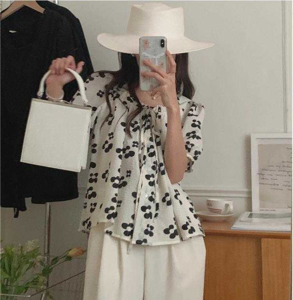 cute flowers lace up blouses vacation style korean square collar puff sleeve, White
cute flowers lace up blouses vacation style korean square collar puff sleeve, White