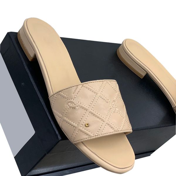 23ss womens sandals with low heels slippers designer slingbacks slip on slides hardware matelasse mules flip flops summer beach shoes ladies, Black
23ss womens sandals with low heels slippers designer slingbacks slip on slides hardware matelasse mules flip flops summer beach shoes ladies, Black