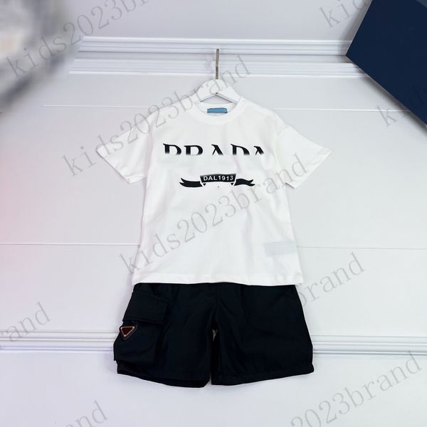 2023ss boys sports sets brand designer children war horse print t shirts with kahki shorts two pieces sets summer newly boys tracksuits sets, White
2023ss boys sports sets brand designer children war horse print t shirts with kahki shorts two pieces sets summer newly boys tracksuits sets, White