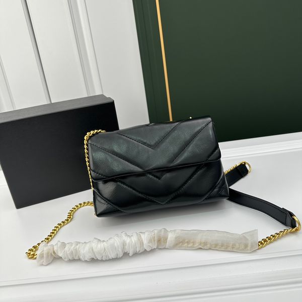 7a designer bags genuine leather women handbag diagonal stripes chains purse big metal buckle
7a designer bags genuine leather women handbag diagonal stripes chains purse big metal buckle