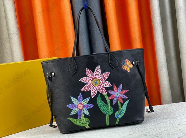 yk on the go mm 34cm totes bag never 32cm embossed monograms flower pattern designer yayoi kusama luxury shoulder bag
yk on the go mm 34cm totes bag never 32cm embossed monograms flower pattern designer yayoi kusama luxury shoulder bag
