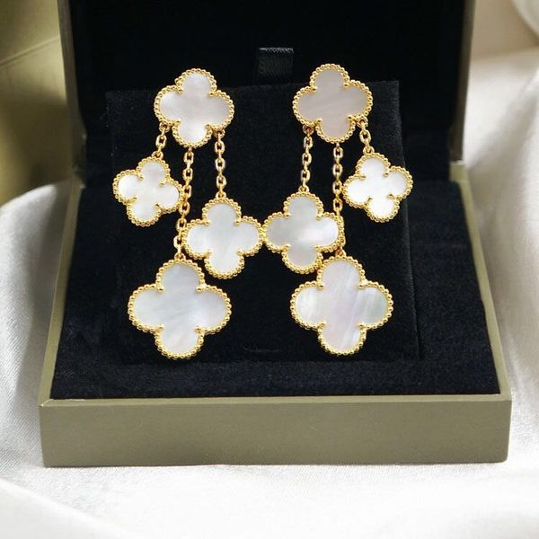 fashion vintage 4/four leaf clover charm stud earrings back designer 2/3 flowers clip earring 18k gold van for women&girls valentine's, Golden
fashion vintage 4/four leaf clover charm stud earrings back designer 2/3 flowers clip earring 18k gold van for women&girls valentine's, Golden