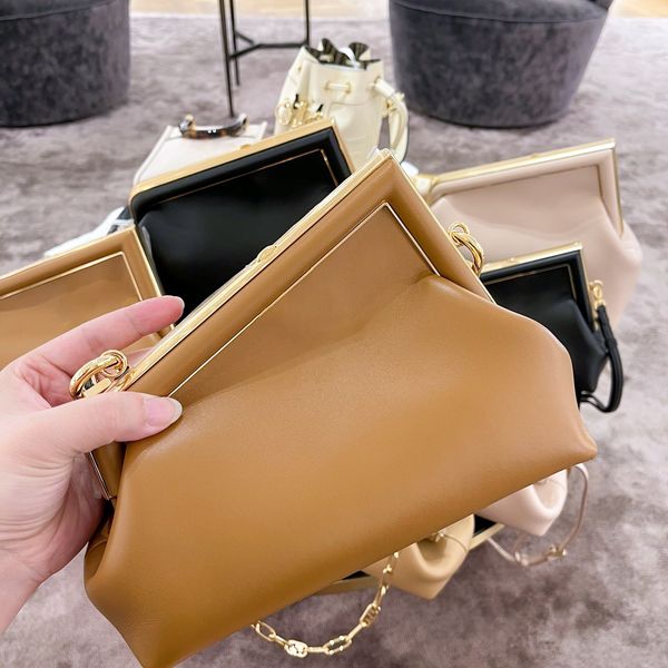 luxury designer lady weekend first evening bags patent genuine leather handbags sling shoulder strap travel tote women's mens cross bod
luxury designer lady weekend first evening bags patent genuine leather handbags sling shoulder strap travel tote women's mens cross bod