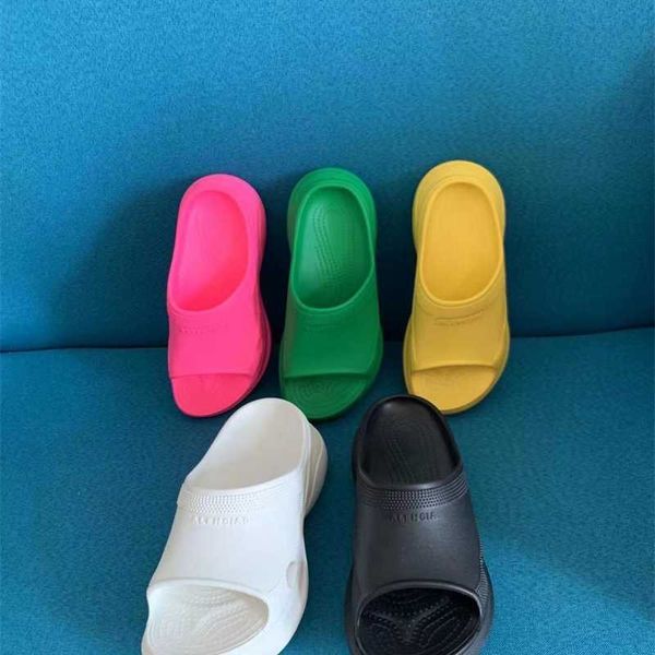 2023 new high edition spring/summer solid color thick sole versatile matsuke red branded sandals for women, Black
2023 new high edition spring/summer solid color thick sole versatile matsuke red branded sandals for women, Black