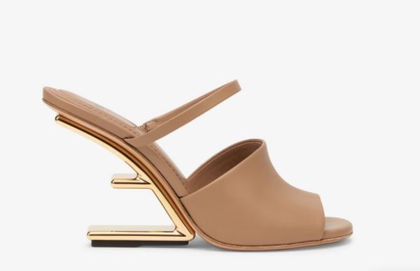2023 fd metal women's highheels fdlatest summer rubber sandals designer bag fashion font interior shoes designer shoes sandals 35-42 wi, Black
2023 fd metal women's highheels fdlatest summer rubber sandals designer bag fashion font interior shoes designer shoes sandals 35-42 wi, Black