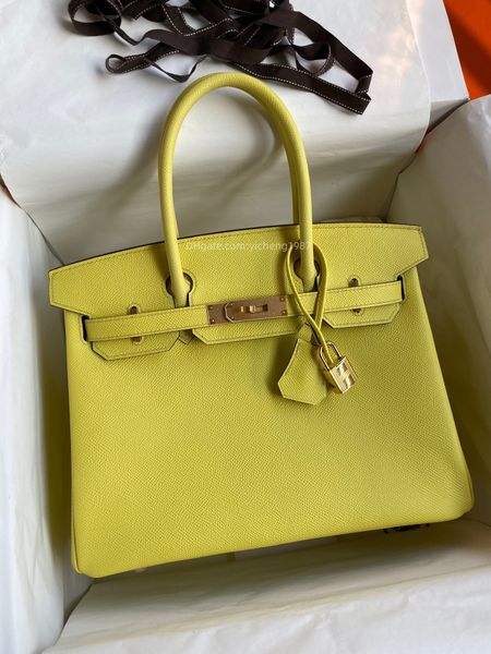 10a lemon yellow gold hardware women handbag tote luxury designers bag fully handmade itally epsom leather wax line stitching wholesale cust, Black;red
10a lemon yellow gold hardware women handbag tote luxury designers bag fully handmade itally epsom leather wax line stitching wholesale cust, Black;red