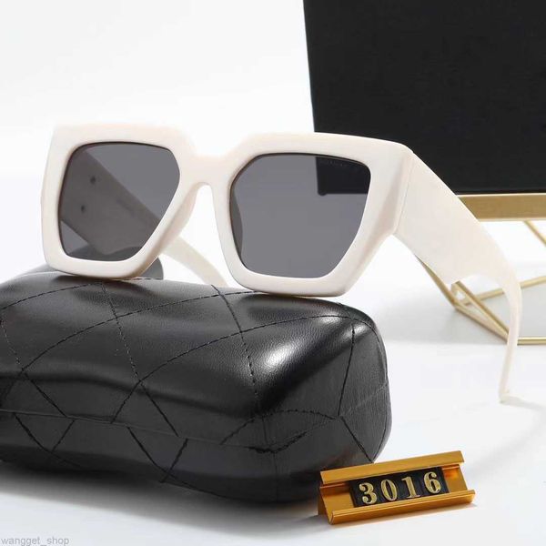 classic black white sunglasses women designer fashion versatile wide legs gold decoration driving outdoor uv400 beach sunshade mirror glass, White;black
classic black white sunglasses women designer fashion versatile wide legs gold decoration driving outdoor uv400 beach sunshade mirror glass, White;black