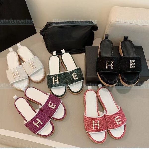2023 summer new designer slide women gold chain fabic flat sandal letter slipper sandal famous designer woman, Black
2023 summer new designer slide women gold chain fabic flat sandal letter slipper sandal famous designer woman, Black