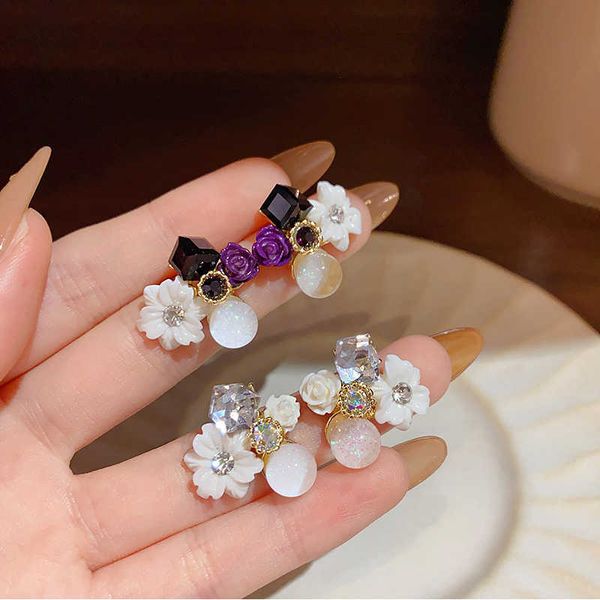 stud korean fashion crystal flower stud earrings for women creative temperament personality earrings party wedding jewelry gift p230411, Golden;silver
stud korean fashion crystal flower stud earrings for women creative temperament personality earrings party wedding jewelry gift p230411, Golden;silver