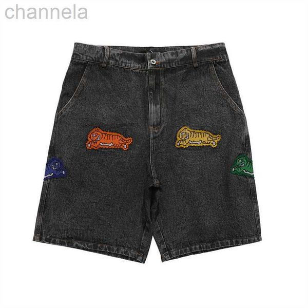 men's shorts high street retro knee jeans cartoon tiger embroidery harajuku straight washed denim loose casual couple, White;black
men's shorts high street retro knee jeans cartoon tiger embroidery harajuku straight washed denim loose casual couple, White;black