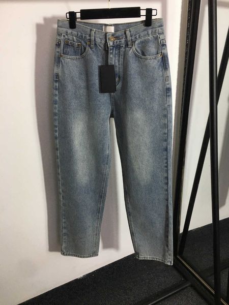 23ss designer women jeans womens pants back pocket embroidery design high waisted slimming denim trousers womens clothing, Blue
23ss designer women jeans womens pants back pocket embroidery design high waisted slimming denim trousers womens clothing, Blue