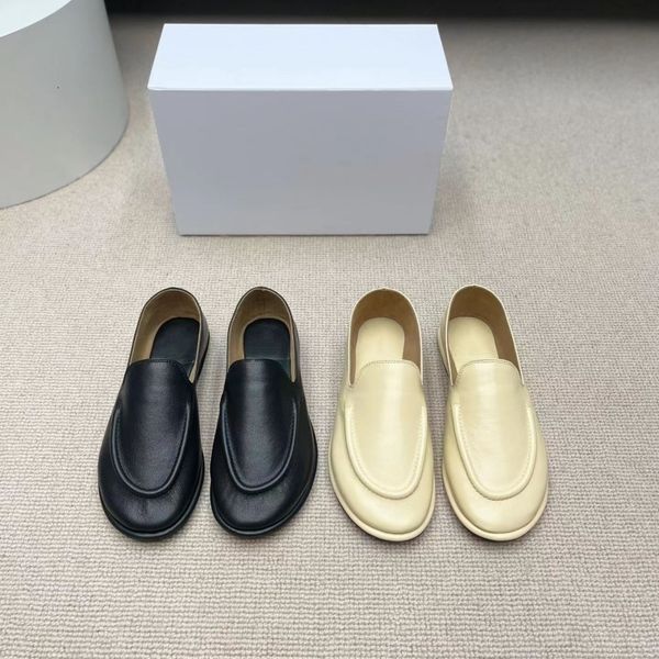 dress shoes genuine leather autumn and winter flat round toe lefu shoes single shoes retro casual versatile one foot grandma shoes 230413, Black
dress shoes genuine leather autumn and winter flat round toe lefu shoes single shoes retro casual versatile one foot grandma shoes 230413, Black