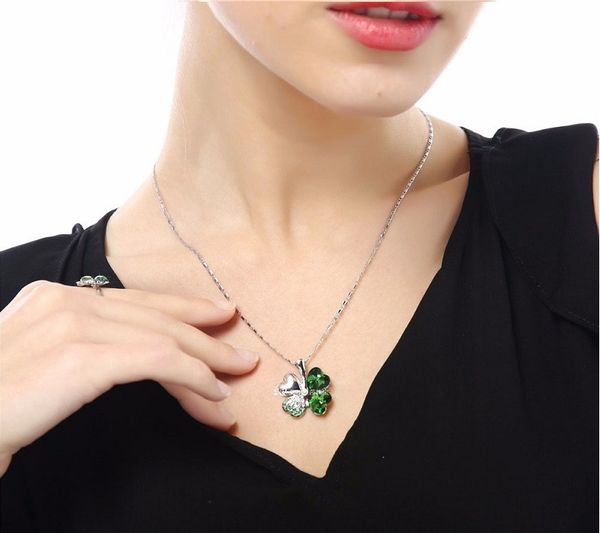 elegant lucky clover pendant necklace inlaid superior rhinestone crystal twinkle decorate adjeustable length non fading american style gift, Silver
elegant lucky clover pendant necklace inlaid superior rhinestone crystal twinkle decorate adjeustable length non fading american style gift, Silver