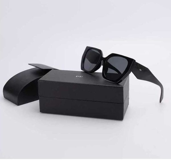 sunglasses 2023 designer classic eyeglasses goggle outdoor beach sun glasses for man woman mix color optional triangular signature motion cu, White;black
sunglasses 2023 designer classic eyeglasses goggle outdoor beach sun glasses for man woman mix color optional triangular signature motion cu, White;black