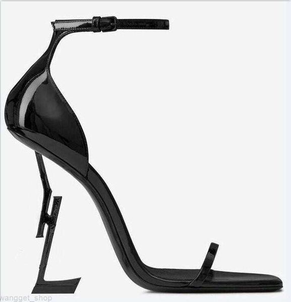 women shoes sandals dress shoes lady sandals high heel shoes slides with box classics fashion beach thick bottom leather alphabet 34-44 good, Black
women shoes sandals dress shoes lady sandals high heel shoes slides with box classics fashion beach thick bottom leather alphabet 34-44 good, Black