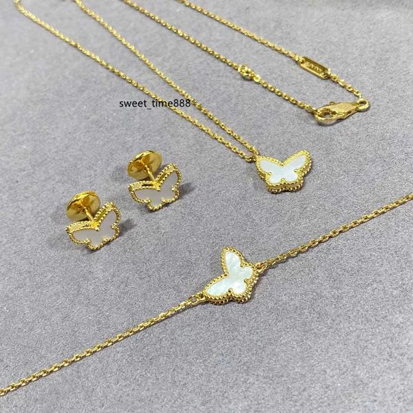 s925 sterling silver sweet butterfly pendant necklace for women luxury clover brand designer shell short choker bracelets necklace earrings
s925 sterling silver sweet butterfly pendant necklace for women luxury clover brand designer shell short choker bracelets necklace earrings
